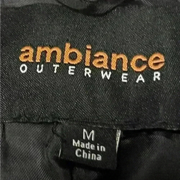 Ambiance Thick Flannel Lined
Shacket Button Up M - Picture 3 of 7